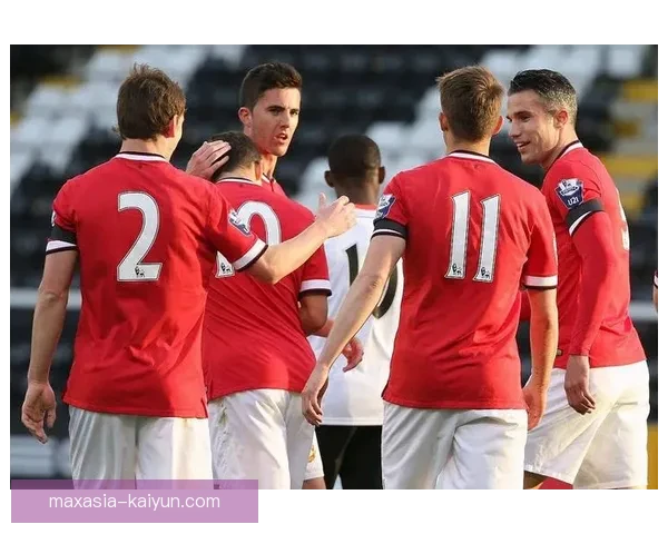 莱万特中场组织表现稳健，球队整体配合逐步提升